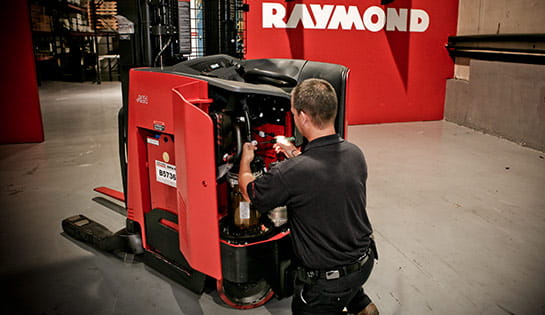 forklift service Standard Forklift Service | Carolina Handling