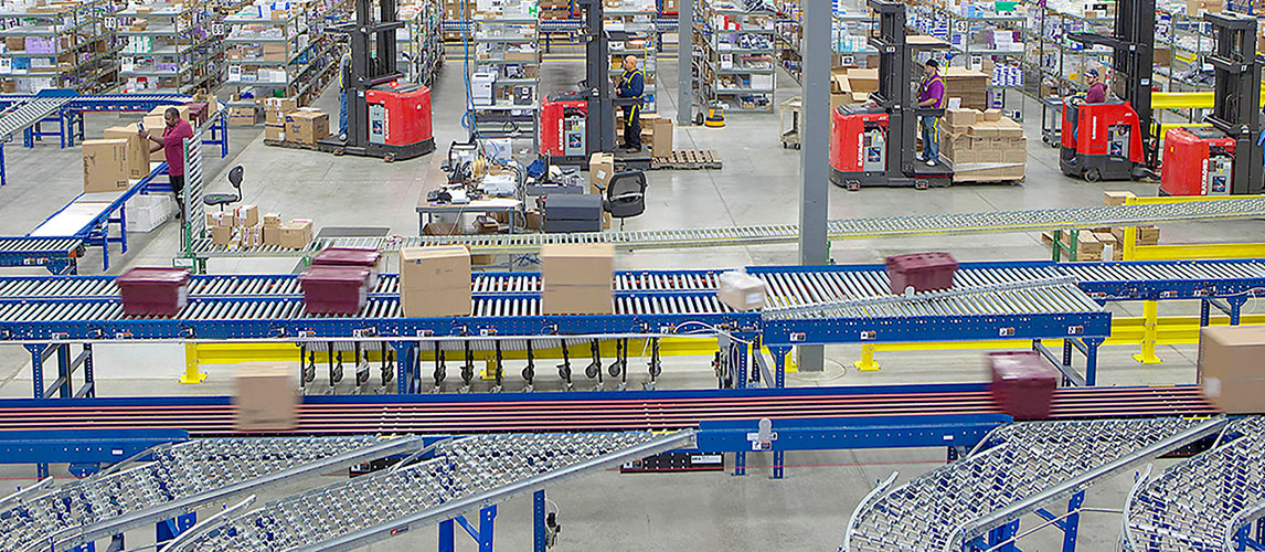 warehouse automation with conveyor system