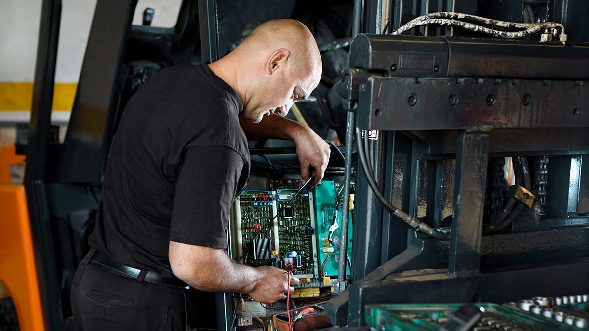 Forklift Service & Maintenance from Carolina Handling